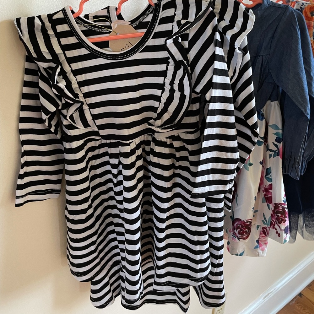 Super cute dress! 4t